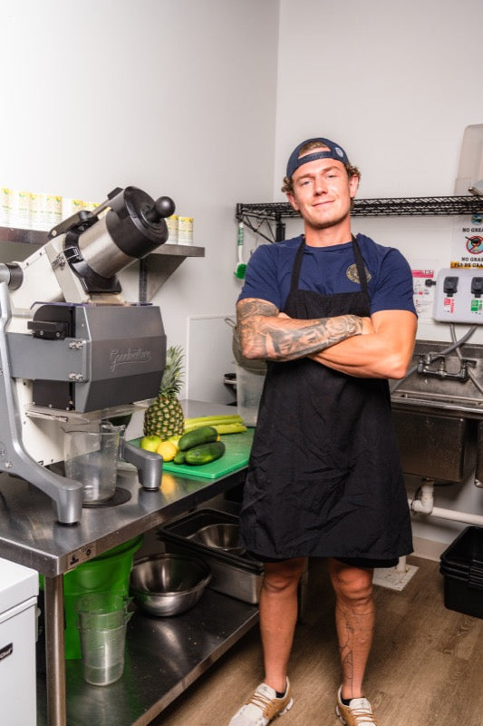 Golden Juicery kitchen - cold pressing juices fresh